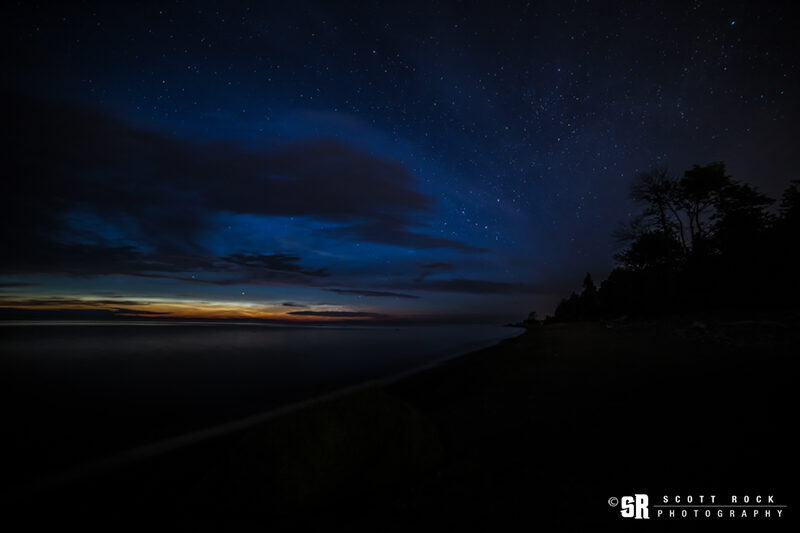 Rare Noctilucent Clouds in Southern Ontario